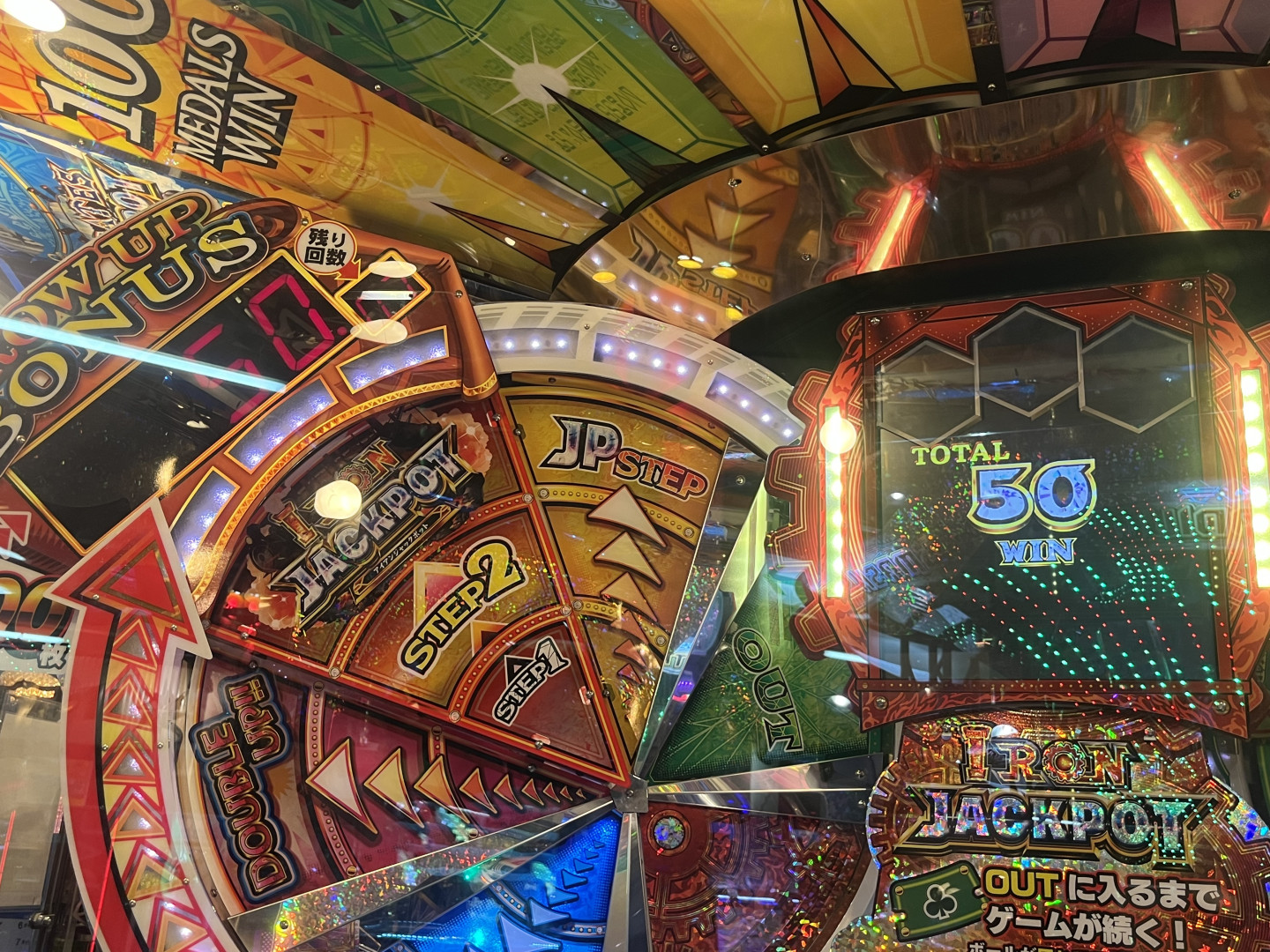 クリスタルジャックポット パネル フォーチュントリニティ メダル